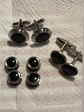 Classic Black Onyx-Style Cufflinks and Stud Set - Men's Accessories